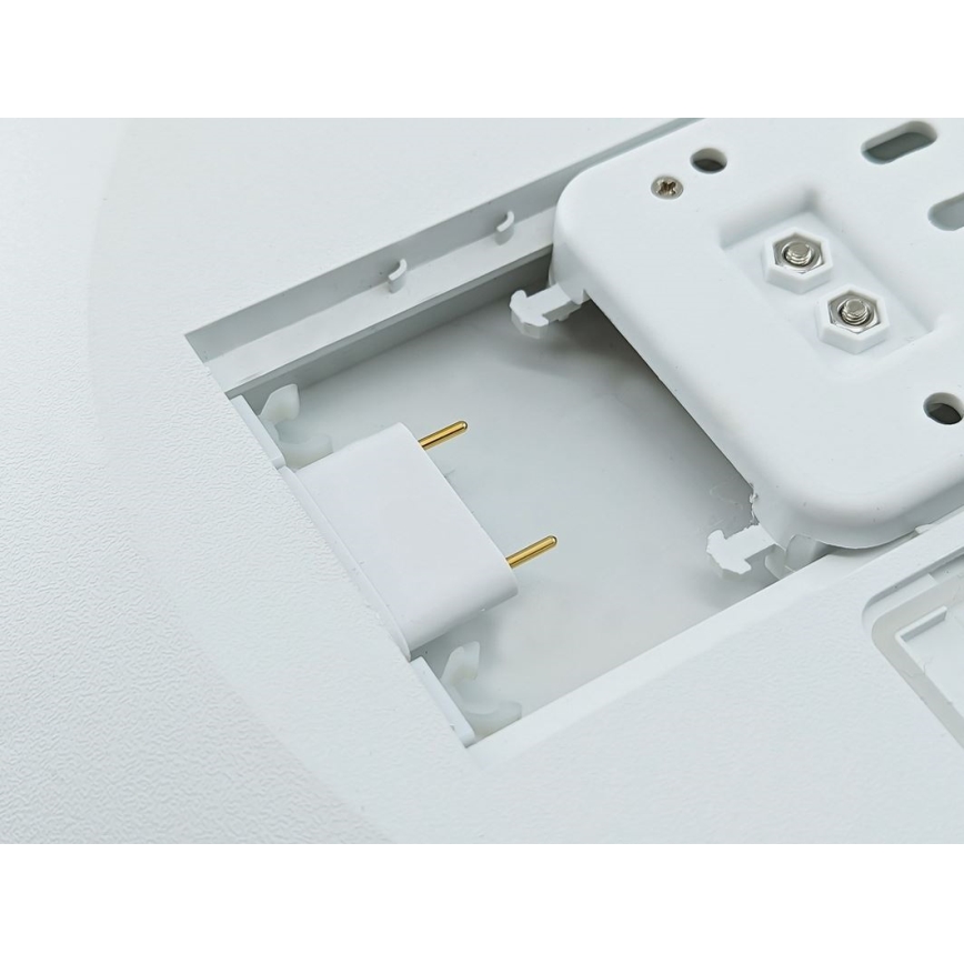 LED Stmívatelné koupelnové stropní svítidlo SLIDE LED/6/12/18/24W/230V 2900/4000/6200K IP44 bílá