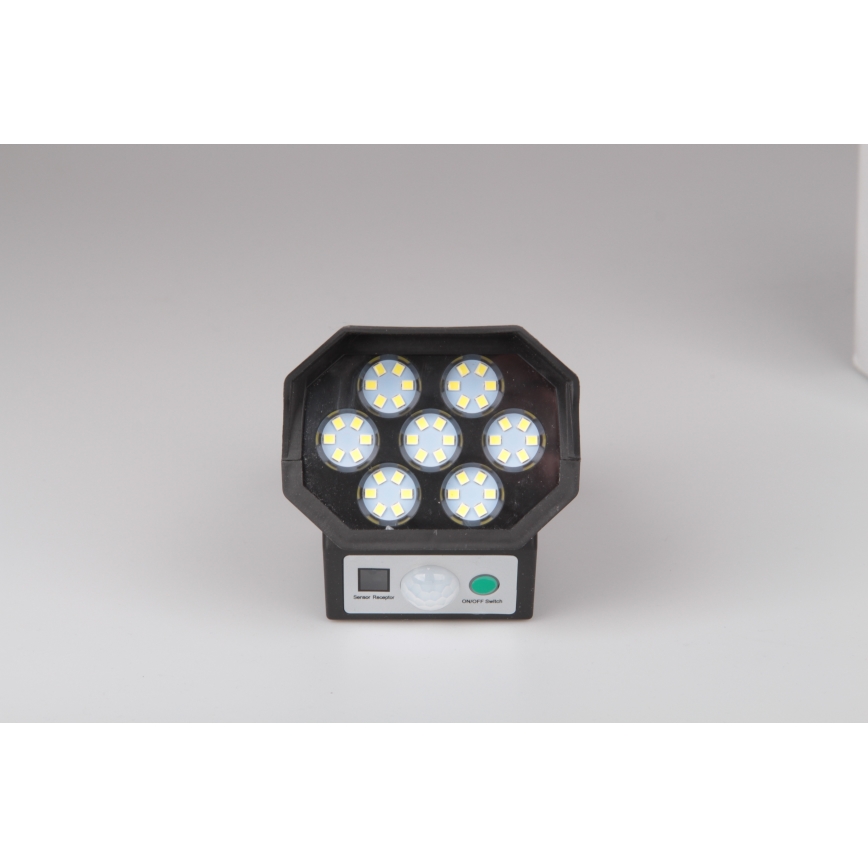 LED Maketa bezpečnostní kamery se senzorem a se solárním panelem LED/5W/5,5V 800 mAh IP65 + dálkové ovládání