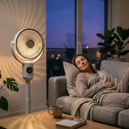 LED Nabíjecí stojanový ventilátor s LED osvětlením LED/4,8W/5V USB 7200 mAh bílá + dálkové ovládání