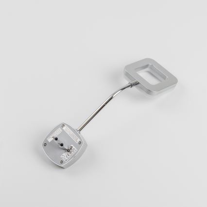 LED Nástěnná lampička do zásuvky LED/3,2W/230V matný chrom