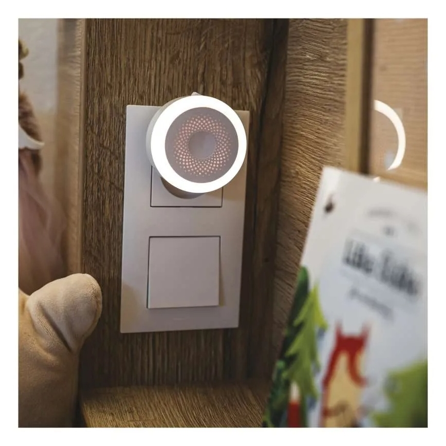 LED Orientační svítidlo do zásuvky LED/0,5W/230V