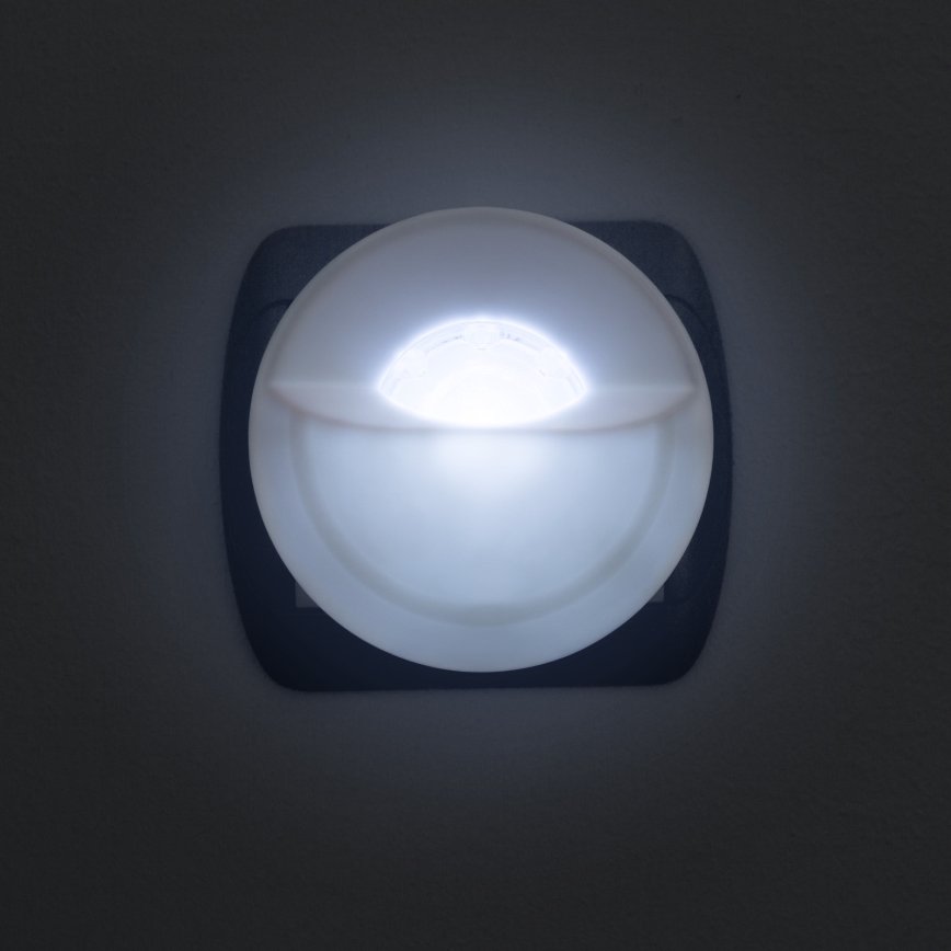 LED Orientační svítidlo do zásuvky se senzorem LED/1W/230V 6000K