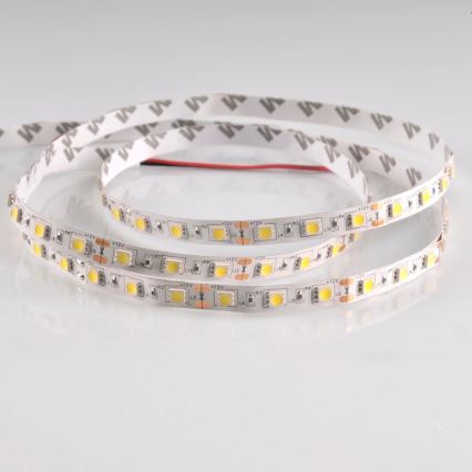 LED Pásek 5m LED/10W/12V IP20 bílá