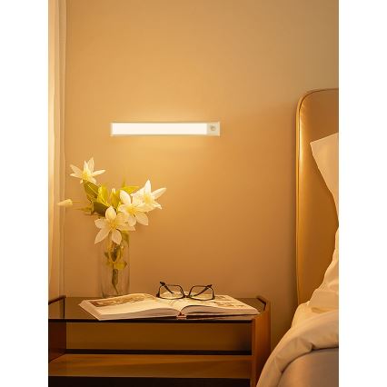 LED Podlinkové svítidlo CABINET-4 s PIR senzorem LED/1,5W/230V 1100mAh 4000K