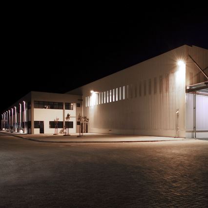 LED Reflektor LED/50W/230V 3000/4000/6500K IP65 černá