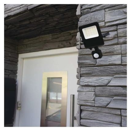 LED Reflektor se senzorem VISIO LED/10W/230V 4000K IP65