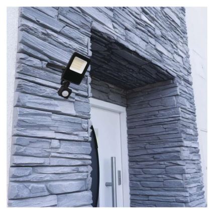 LED Reflektor se senzorem VISIO LED/20W/230V 4000K IP65