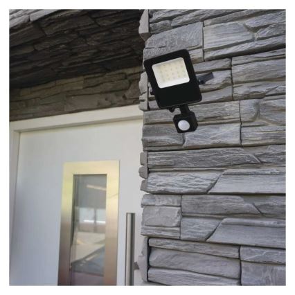 LED Reflektor se senzorem VISIO LED/30W/230V 4000K IP65