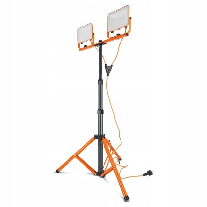 LED Reflektor se stojanem 2xLED/50W/230V 4500K IP65 oranžová
