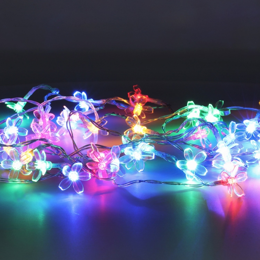 LED RGB Solární řetěz 50xLED/0,12W/1,2V 1xAA IP44 600 mAh