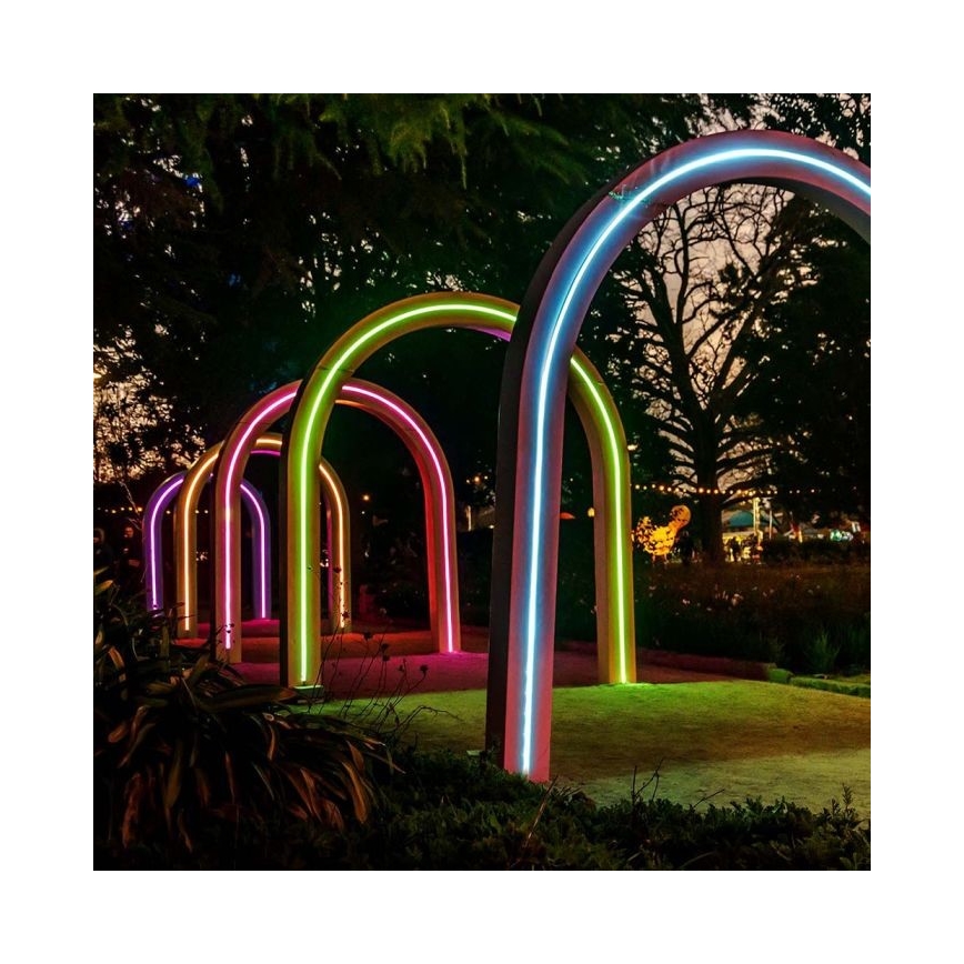 LED RGB Stmívatelný solární pásek LED/1,2W/3,7V IP67 5m + dálkové ovládání