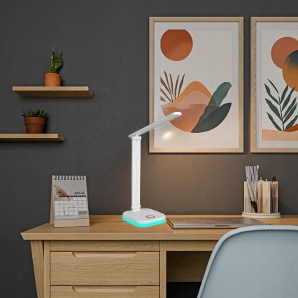 LED RGBW Stmívatelná stolní lampa s bezdrátovým nabíjením LED/7W/5V USB bílá