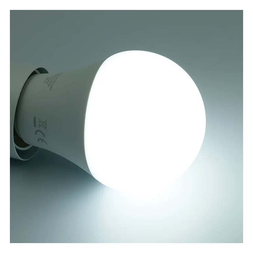 LED RGBW Stmívatelná žárovka A60 E27/9W/230V 2700-6500K Wi-Fi Tuya