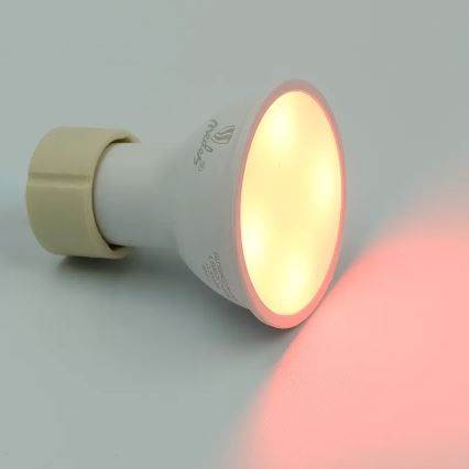 LED RGBW Stmívatelná žárovka GU10/4,5W/230V 2700-6500K Wi-Fi Tuya