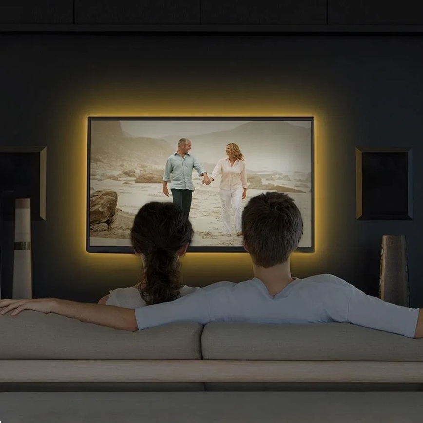 LED RGBW Stmívatelný pásek 5 m LED/13,5W/230V Wi-Fi