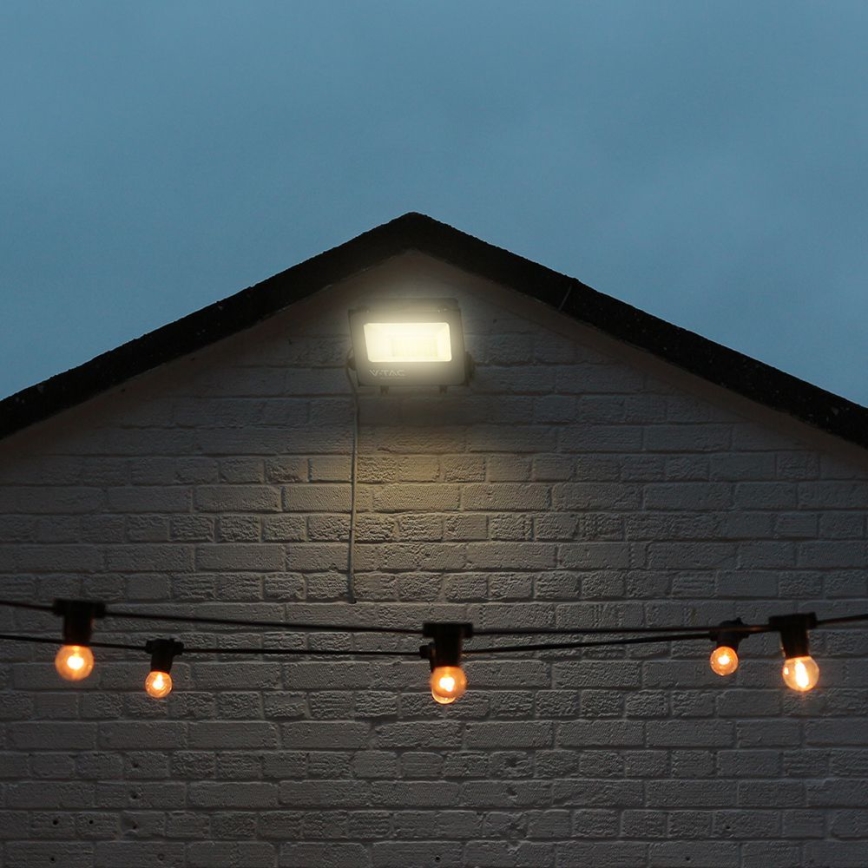LED RGBW Stmívatelný reflektor LED/30W/230V IP65 šedá + dálkové ovládání