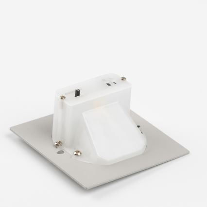 LED Schodišťové svítidlo se senzorem pohybu a soumraku LED/1,5W/230V 3000/4000/6500K stříbrná