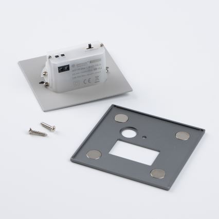 LED Schodišťové svítidlo se senzorem pohybu a soumraku LED/1,5W/230V 3000/4000/6500K stříbrná