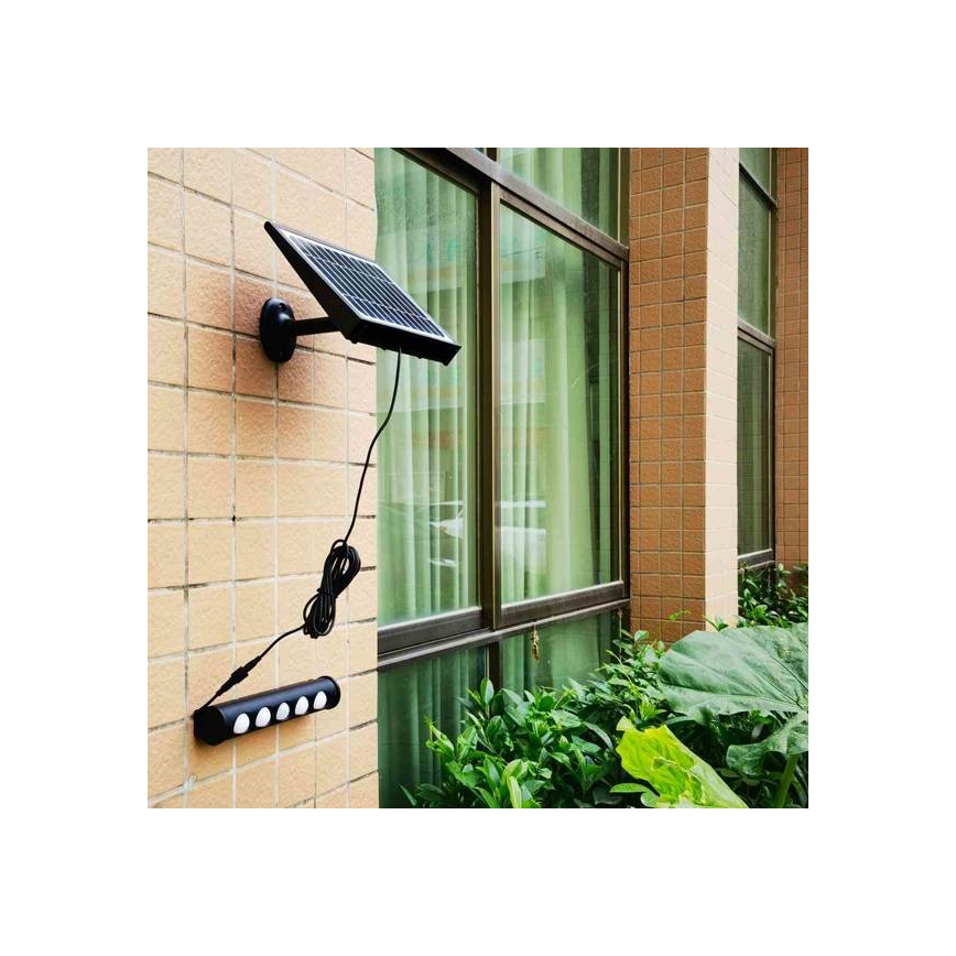LED Solární nástěnná lampa se senzorem LED/8W/3,7V 4000 mAh 4000K IP65