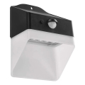 LED Solární nástěnné svítidlo se senzorem LUMI LED/3,7W IP65 černá