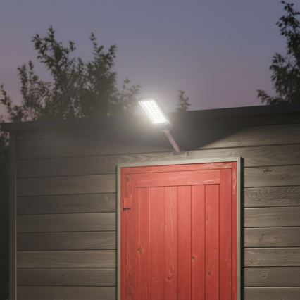 LED Stmívatelná solární pouliční lampa se senzorem VENICE LED/100W/3,2V 6000 mAh IP65 černá + dálkové ovládání
