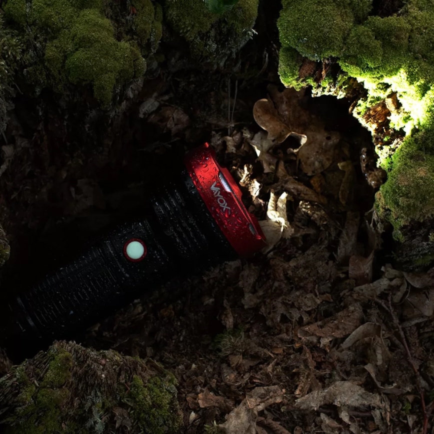 LED Stmívatelná nabíjecí svítilna LED/20W/5V IPX5 2000 lm 6000 mAh