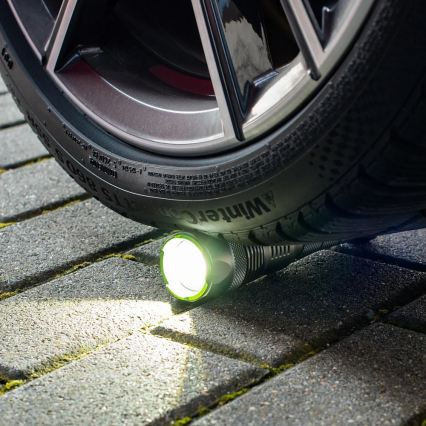 LED Stmívatelná nabíjecí svítilna s funkcí powerbanky LED/30W/5V IPX7 3000 lm 4000 mAh