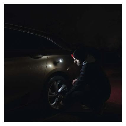 LED Svítilna COB LED/2xAA