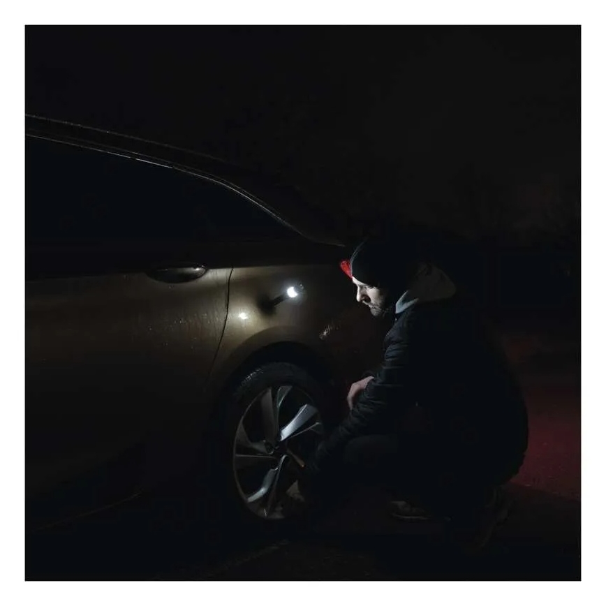 LED Svítilna COB LED/2xAA