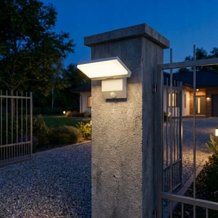 LED Venkovní nástěnné svítidlo se senzorem pohybu LED/18W/230V IP44 bílá