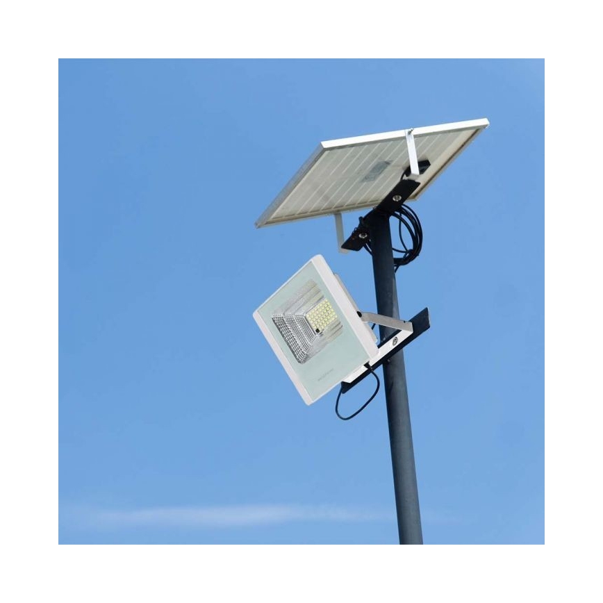 LED Venkovní solární reflektor LED/12W/3,2V IP65 6400K + dálkové ovládání