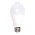 LED Žárovka se senzorem pohybu a soumraku A60 E27/9W/230V 6500K - Aigostar