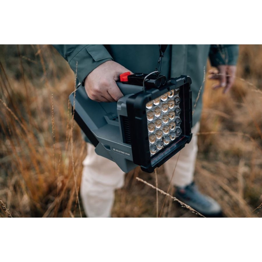 Ledlenser XP30R - LED Stmívatelná nabíjecí svítilna LED/5000 mAh IP54 32000 lm 16 h šedá