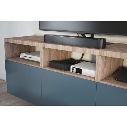 Legrand 049430 - Multimediální HUB s vypínačem 4Z Typ E + 4Z Typ C 2m černá