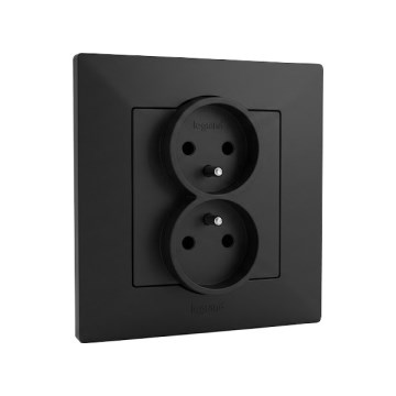Legrand - Dvojitá zásuvka domovní s rámečkem NILOE STEP 250V černá