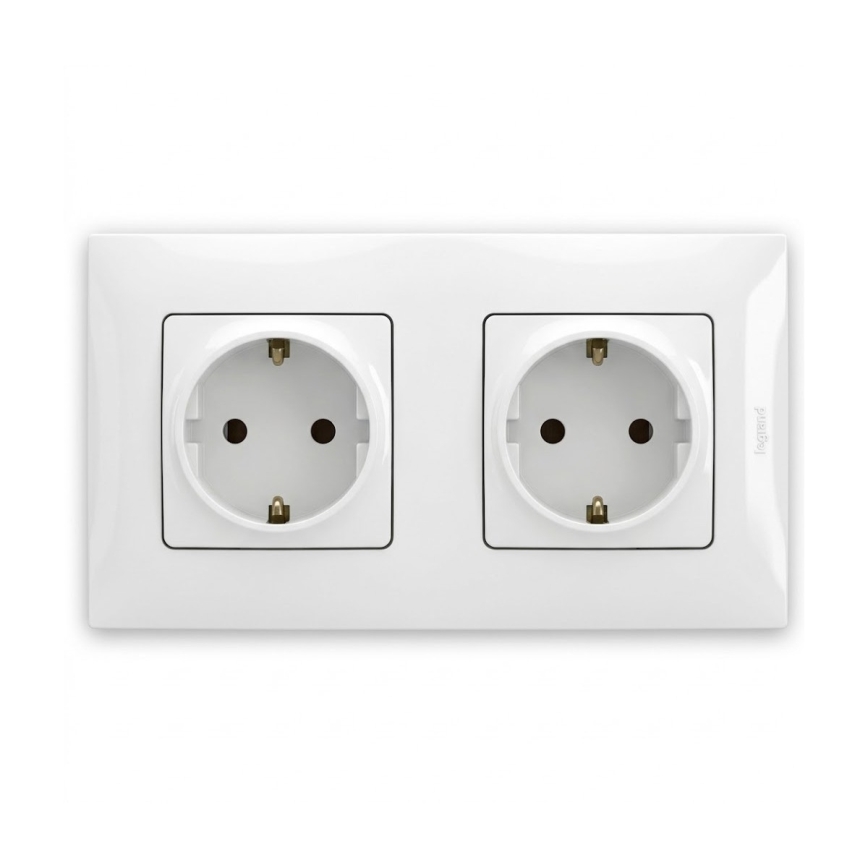 Legrand - Dvojitá zásuvka domovní SCHUKO s rámečkem NILOE 250V bílá