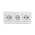 Legrand - Trojitá zásuvka domovní SCHUKO s rámečkem NILOE STEP 250V bílá