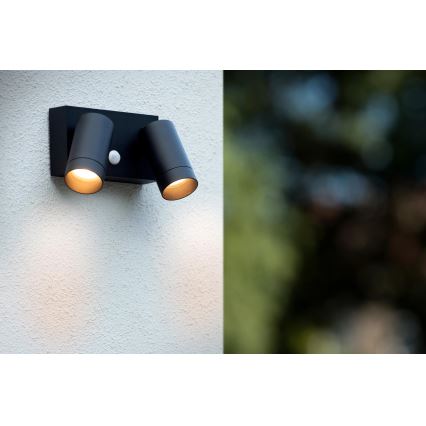 Lucide 09831/02/30 - Venkovní svítidlo se senzorem TAYLOR 2xGU10/50W/230V IP54