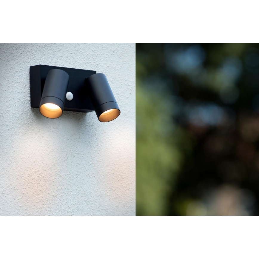 Lucide 09831/02/30 - Venkovní svítidlo se senzorem TAYLOR 2xGU10/50W/230V IP54