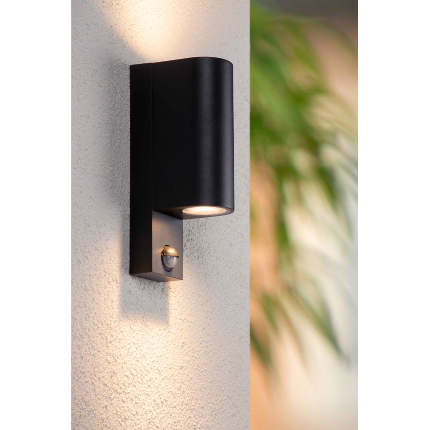 Lucide 69803/02/30 - Venkovní svítidlo se senzorem ZARO 2xGU10/7W/230V IP65 černá
