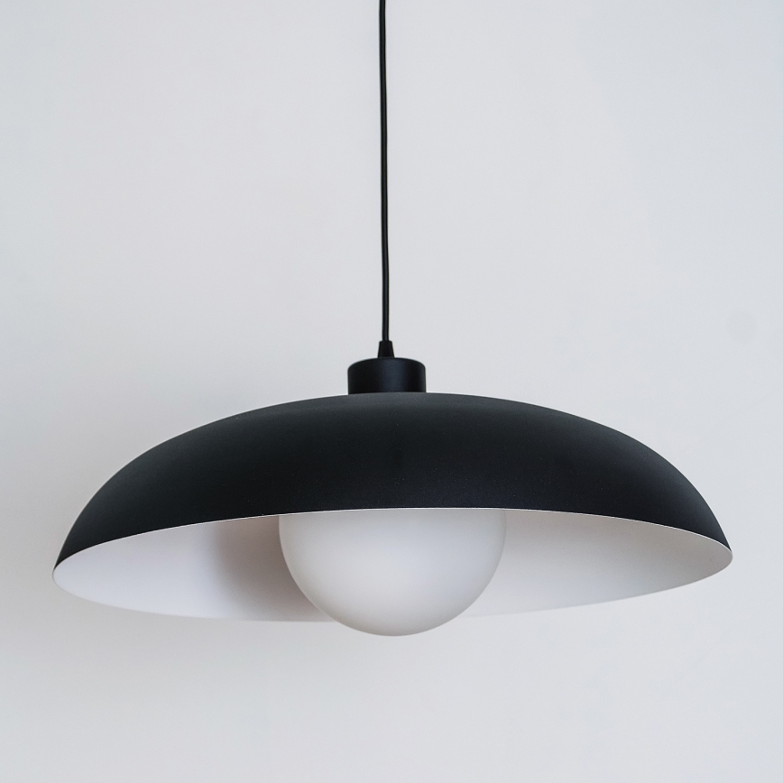 Lustr na lanku ECLIPSE 1xE27/15W/230V černá/bílá