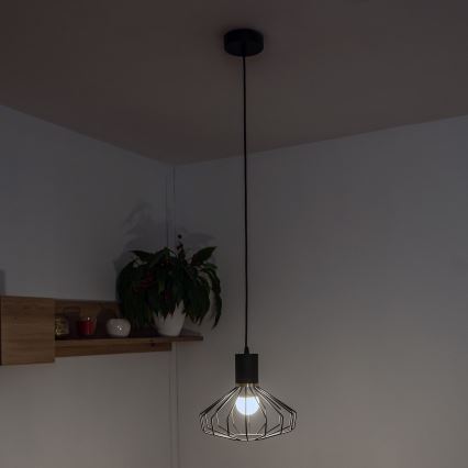 Lustr na lanku SOLANO 1xE27/15W/230V černá/zlatá