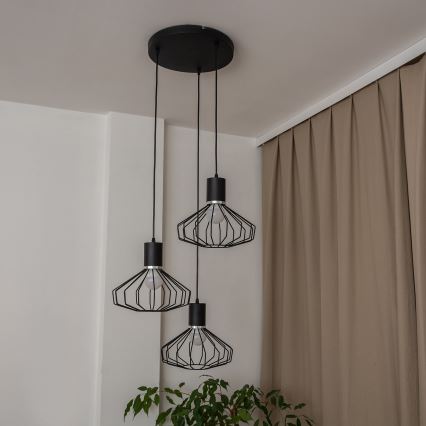 Lustr na lanku SOLANO 3xE27/15W/230V černá/lesklý chrom