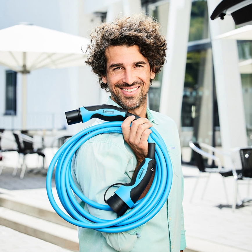 Mennekes - Nabíjecí kabel pro elektromobily typu 2 7,5m 22kW 32A IP44