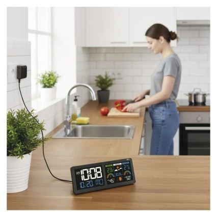 Meteostanice s barevným LCD displejem a budíkem 5V 3xAAA + 2xAA černá