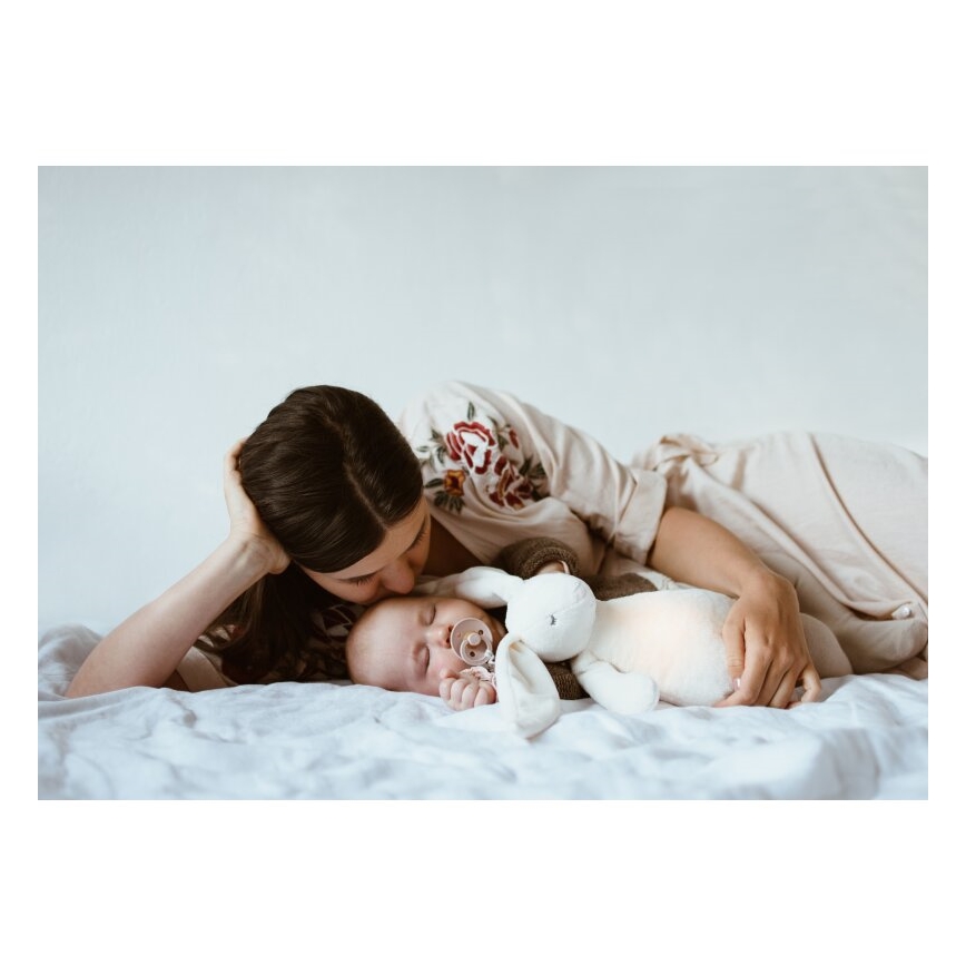 Moonie - Usínáček s melodií a světlem 2.0 zajíček organic rose