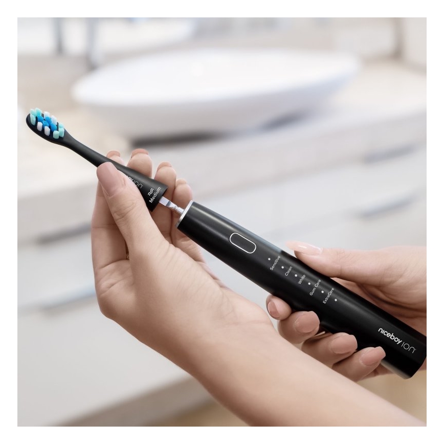 Niceboy ION Sonic - Sonický zubní kartáček 800 mAh IPX7 černá