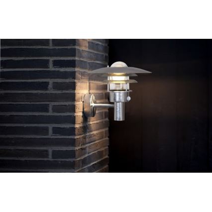 Nordlux - Venkovní nástěnné svítidlo se senzorem LONSTRUP 1xE27/60W/230V IP44 stříbrná