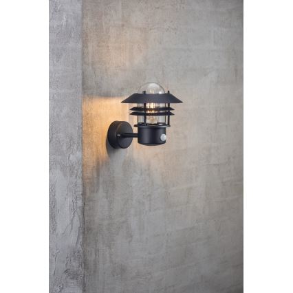 Nordlux - Venkovní nástěnné svítidlo se senzorem BLOKHUS 1xE27/60W/230V IP54 černá