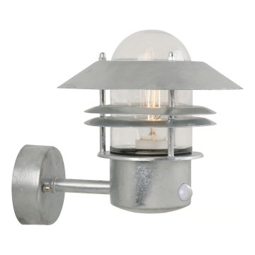 Nordlux - Venkovní nástěnné svítidlo se senzorem BLOKHUS 1xE27/60W/230V IP54 stříbrná